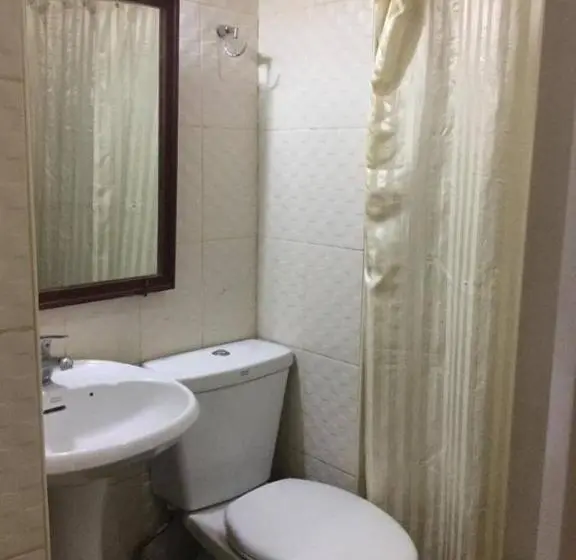 Deluxe Room, Dottie S Place Hotel & Restaurant