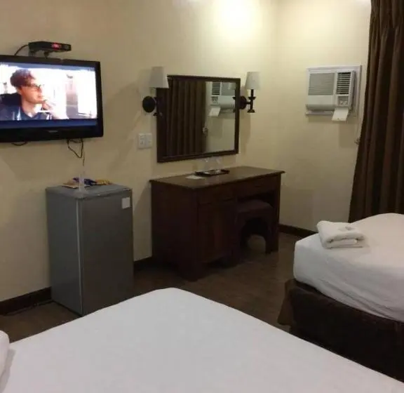 Deluxe Room, Dottie S Place Hotel & Restaurant
