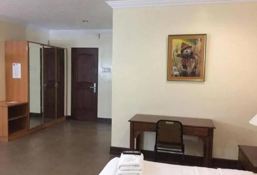 Executive Suite, Dottie S Place Hotel & Restaurant