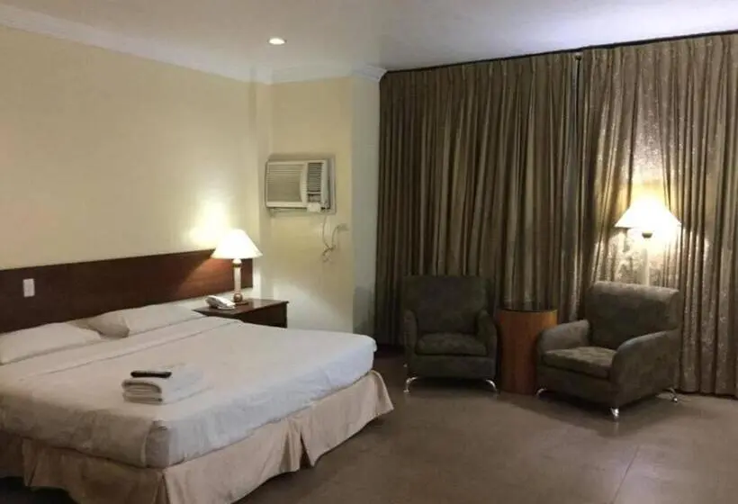 Executive Suite, Dottie S Place Hotel & Restaurant