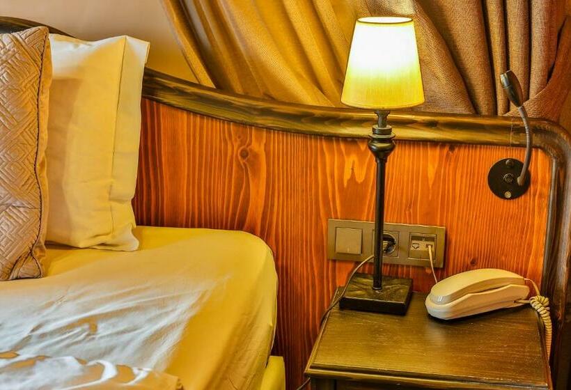 高级大房间, Kaf Konak