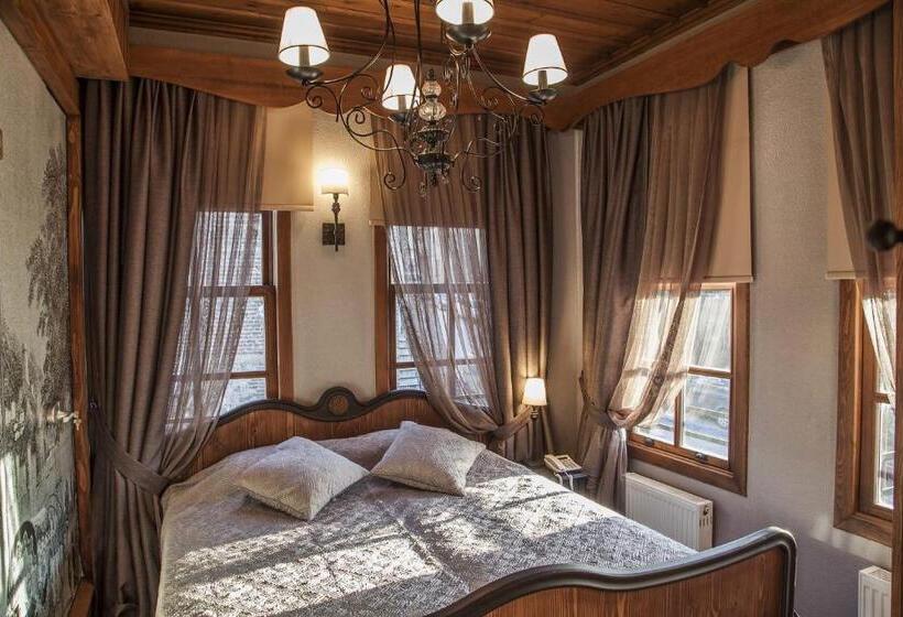 标准间, Kaf Konak