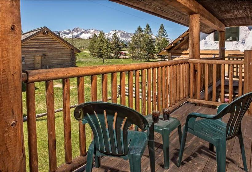 标准间带阳台, Stanley High Country Inn