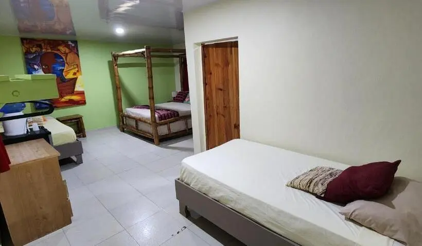 اتاق استاندارد چهار تخته, Villa Rosa