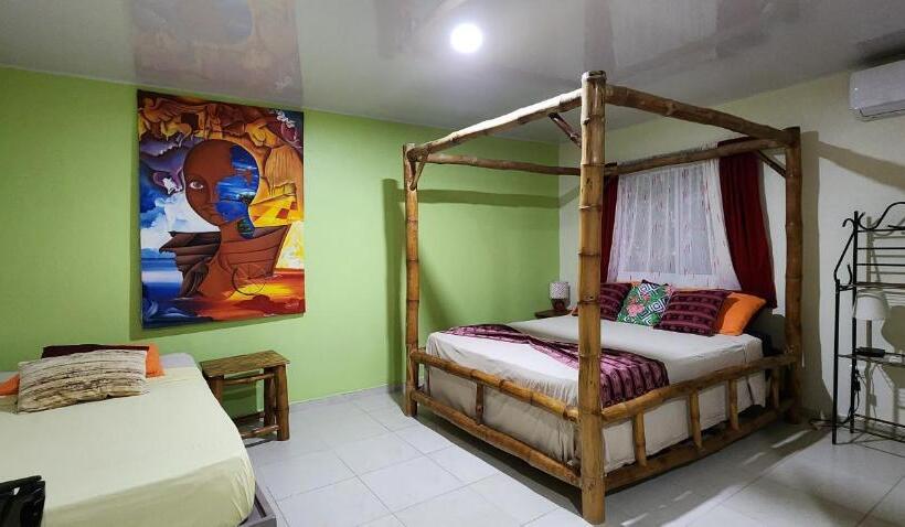 スタンダード4人部屋, Villa Rosa