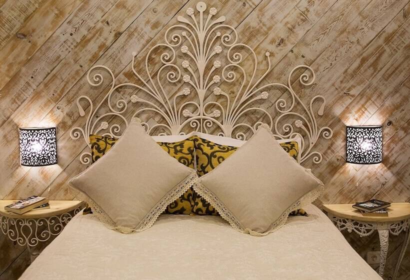 스탠다드 룸, Ninho Saloio