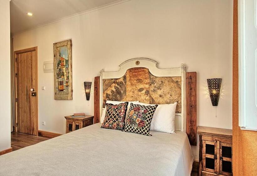 수피리어 룸, Ninho Saloio