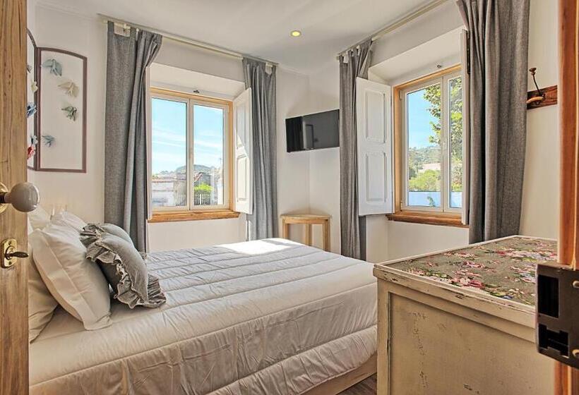 스탠다드 룸, Ninho Saloio