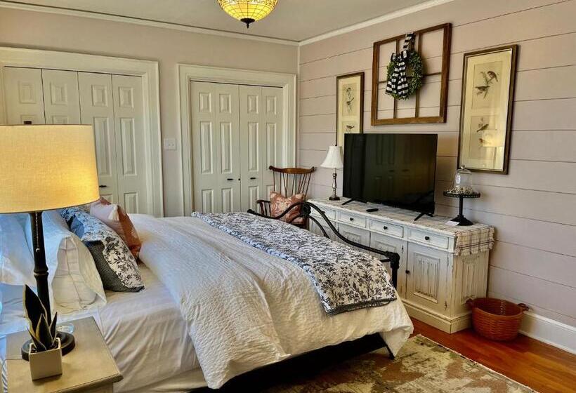 Номер Deluxe Кровать Кинг, The Holly And Ivy Inn