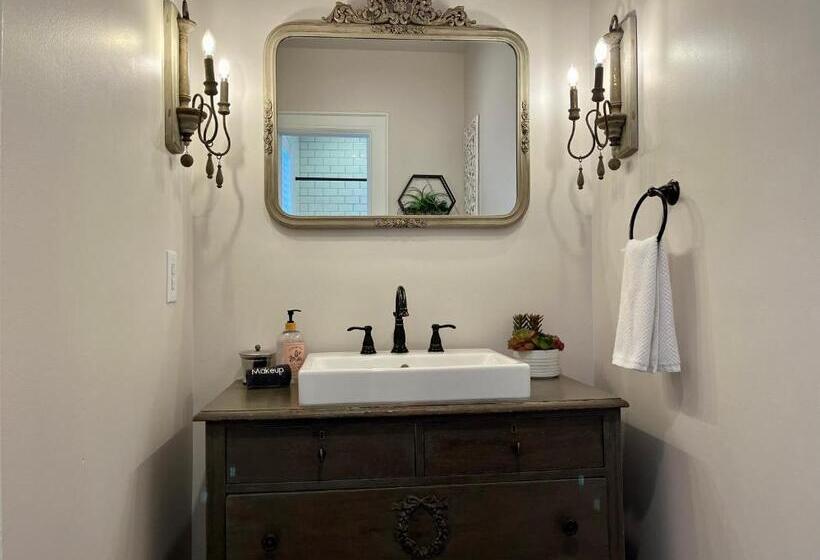 Номер Deluxe Кровать Кинг, The Holly And Ivy Inn