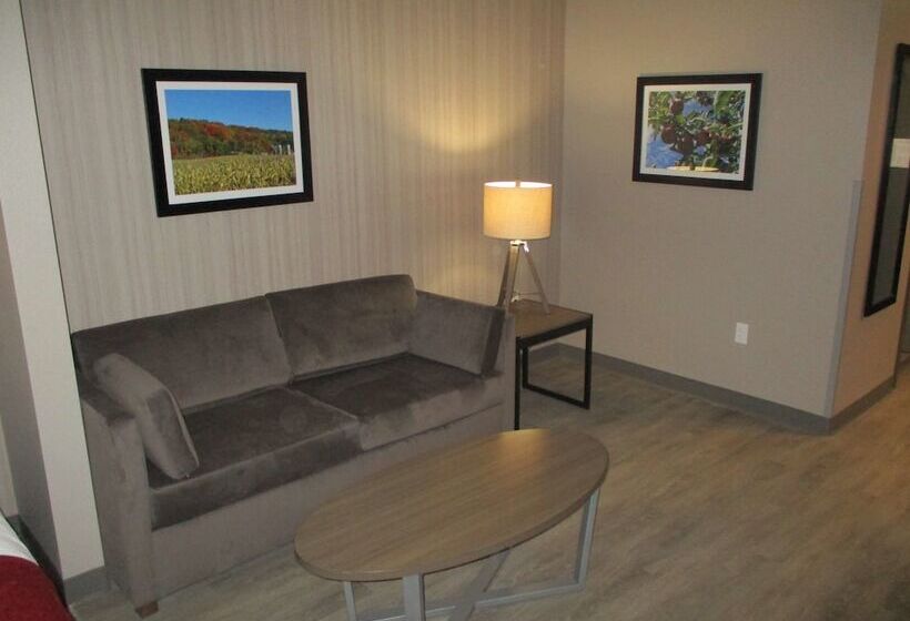 جناح, Best Western Plus Lacrescent   Lacrosse