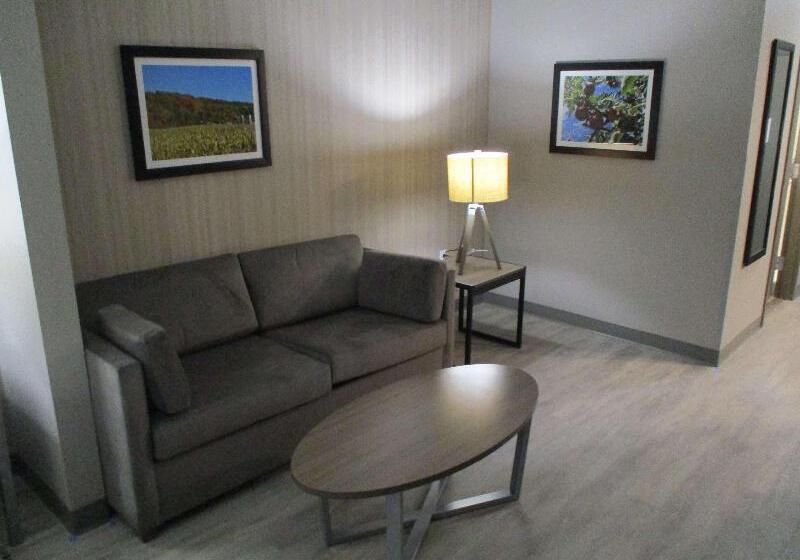 جناح سرير كينج, Best Western Plus Lacrescent   Lacrosse