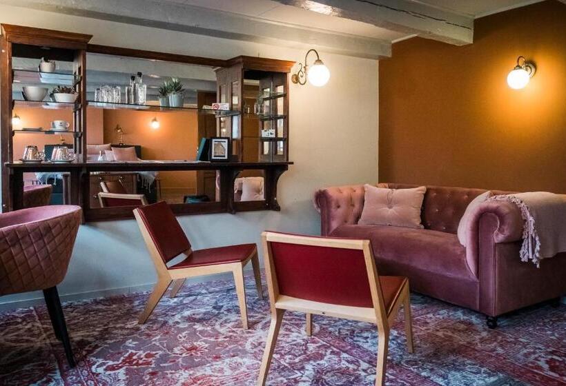 اتاق استاندارد با تخت بزرگ, De Buren