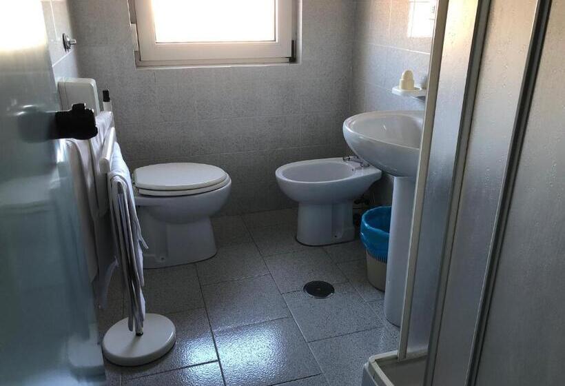 Standard Triple Room, Lo Zodiaco