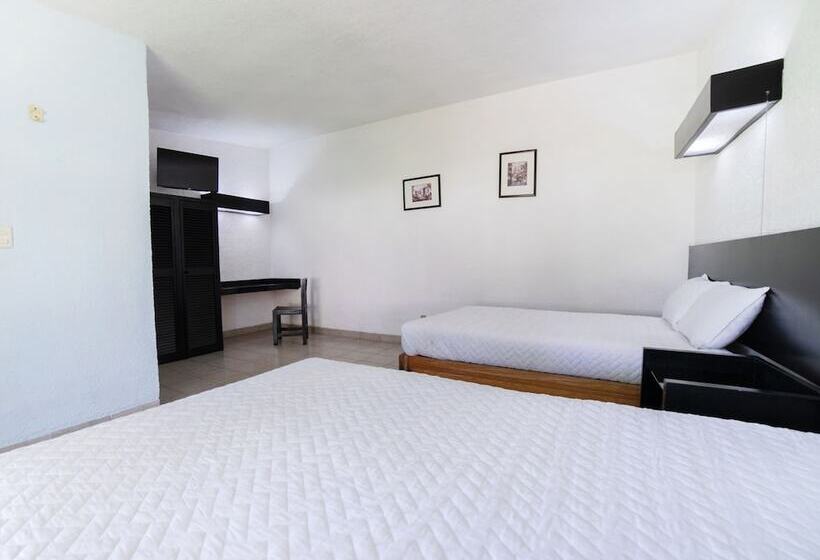 2ダブルベッドのスタンダードルーム, Teques Palace