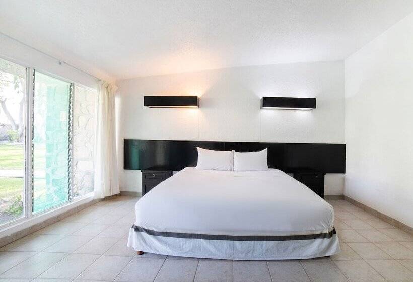 スーペリアールーム, Teques Palace