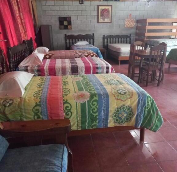 اتاق خانوادگی, Y Bungalows Ecologicos Marcelo