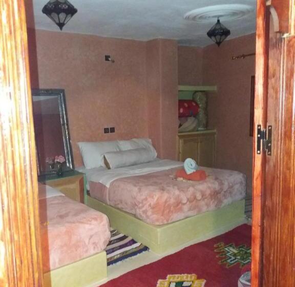 اتاق استاندارد چهار تخته, Auberge Des Lacs