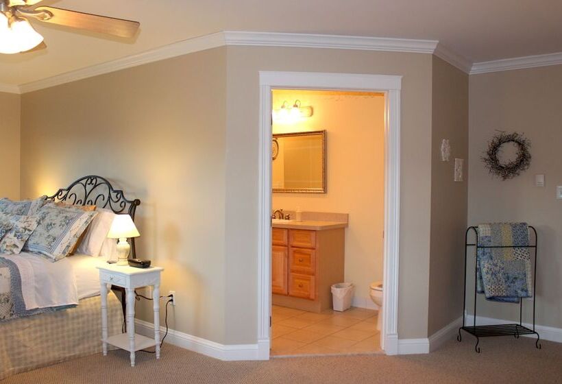 جناح عائلي, Lamp Post Lodge