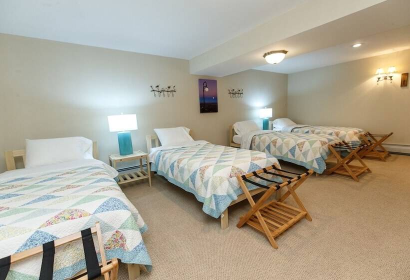 شقة عائلية غرفتين نوم, Lamp Post Lodge