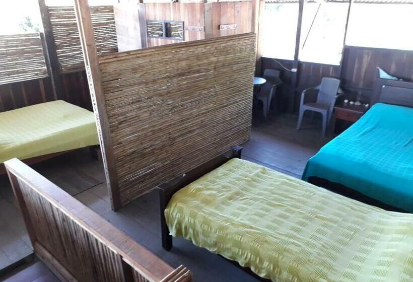 اتاق استاندارد سه نفره, Posada El Acuario