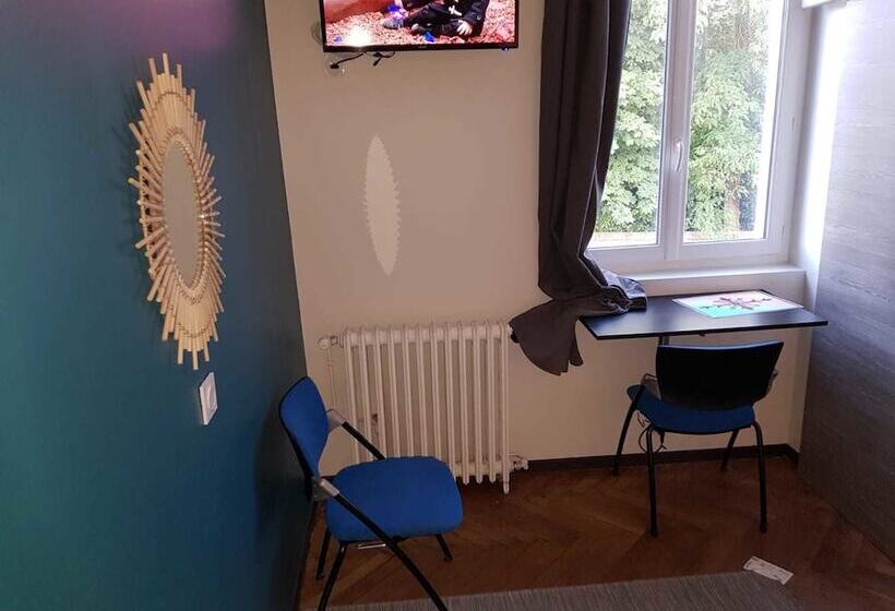 标准间, Hameau Des Essarts