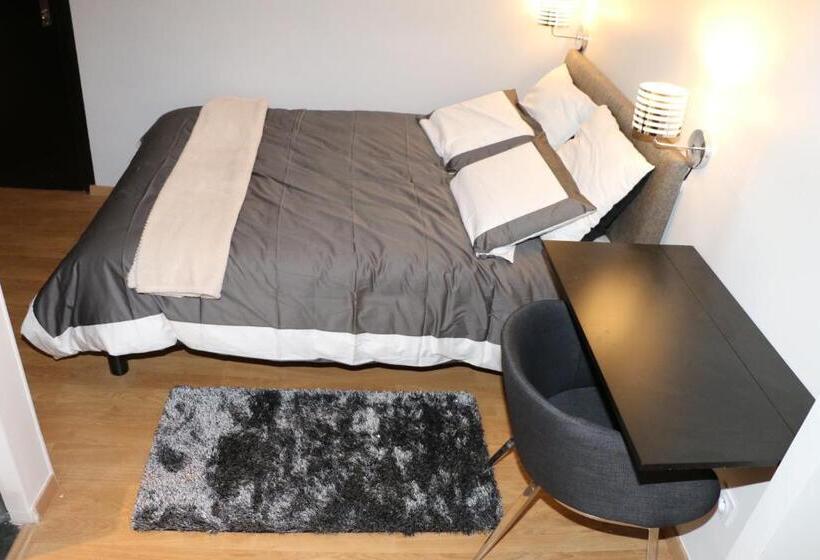 标准间, Hameau Des Essarts