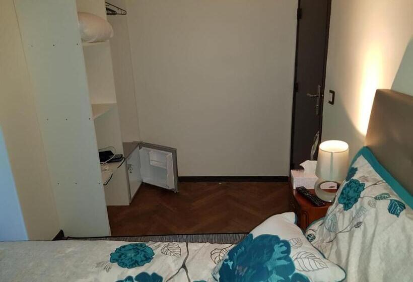 标准间, Hameau Des Essarts