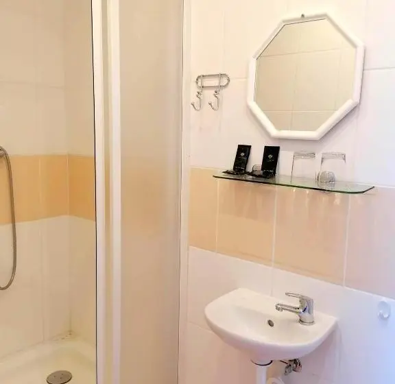 Apartament 1 Dormitori, Dejmalik