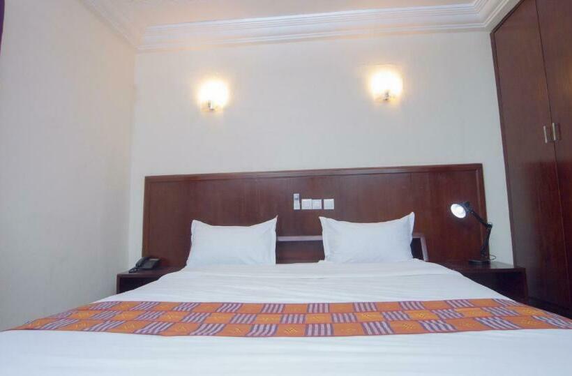 اتاق استاندارد چهار تخته, Hôtel La Rose Blanche Korhogo