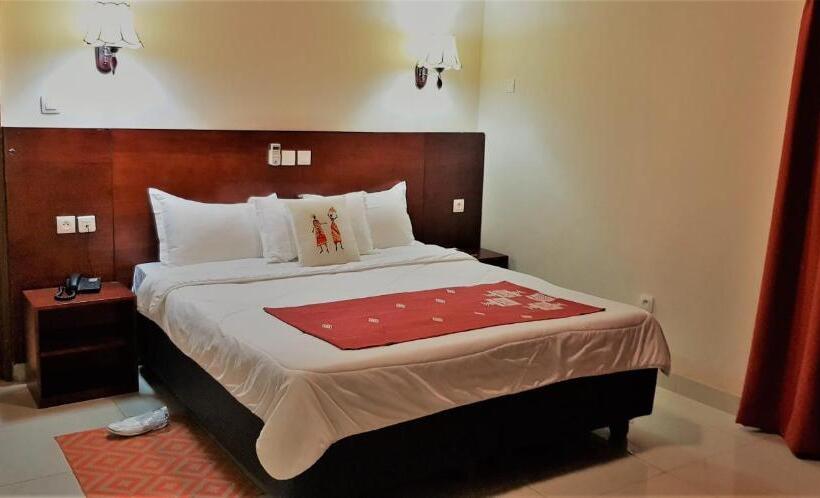 استودیوی سوپریور, Hôtel La Rose Blanche Korhogo