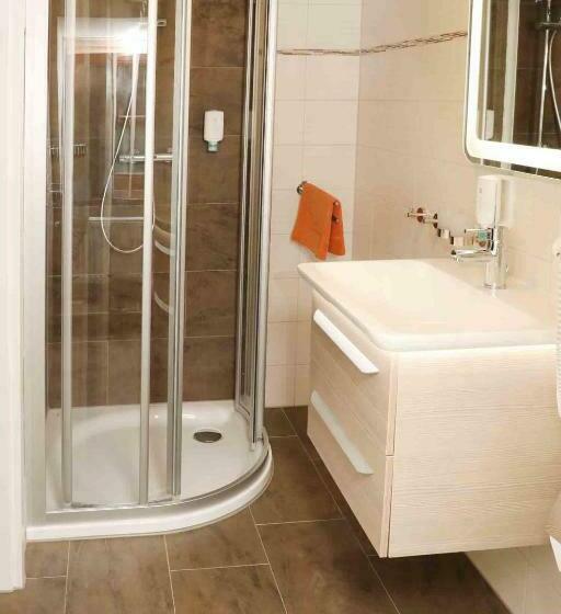 Номер Стандарт, Schlossgasthaus Lichtenwalde