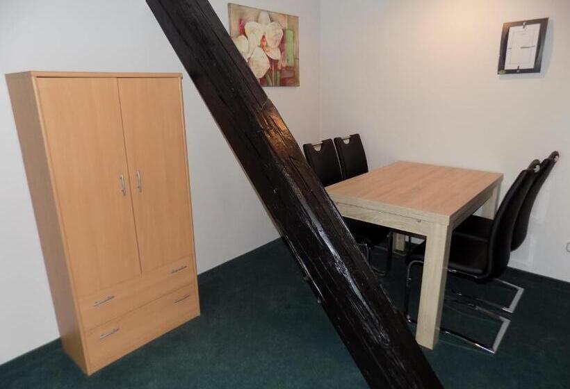 Апартаменты 2 Спальни, Schlossgasthaus Lichtenwalde