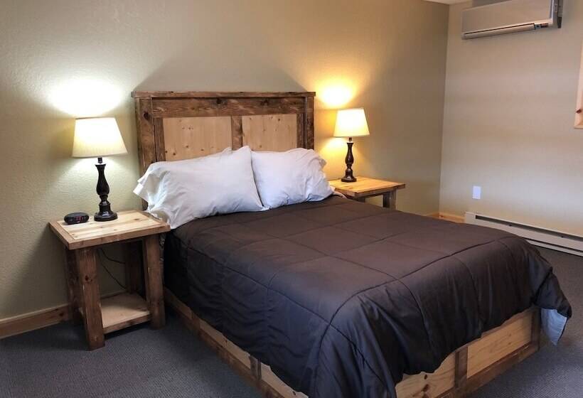 스위트, Tahquamenon Suites Lodging