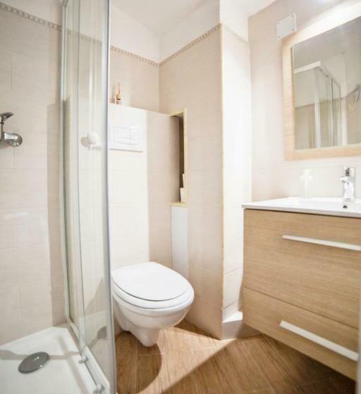 スタンダードルーム, Ambrosia