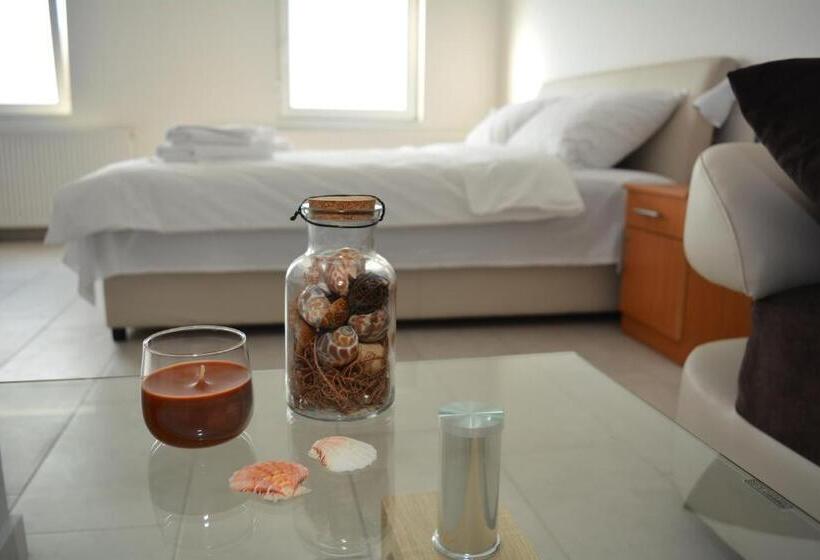 آپارتمان 1 خوابه, Deltix Apartments