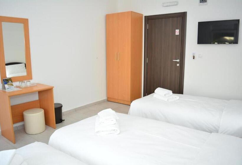 تختخواب در اتاق مشترک, Deltix Apartments