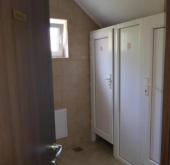 تختخواب در اتاق مشترک, Deltix Apartments