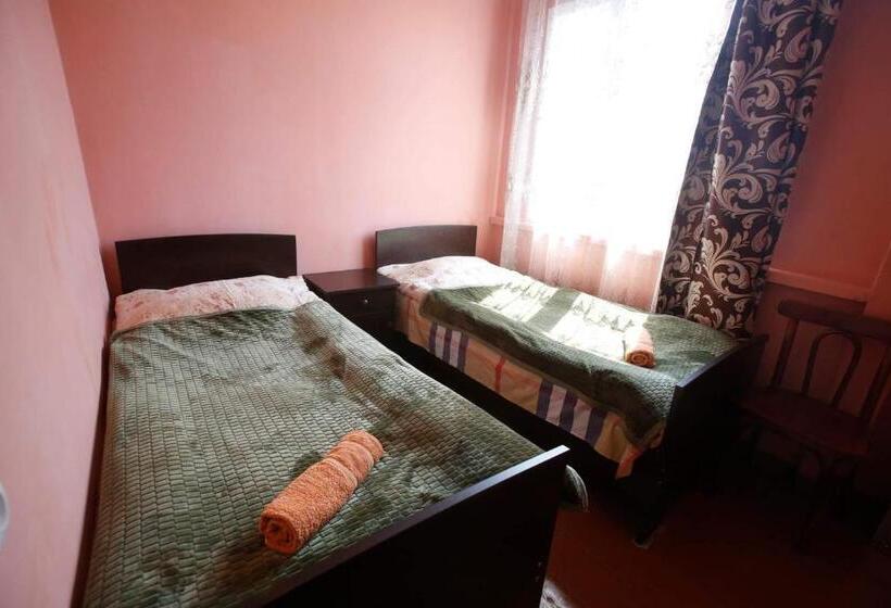 اتاق استاندارد, Mshvidoba