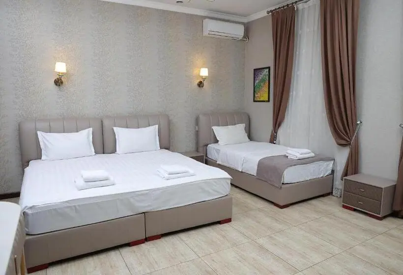 اتاق خانوادگی, Eco Boutique
