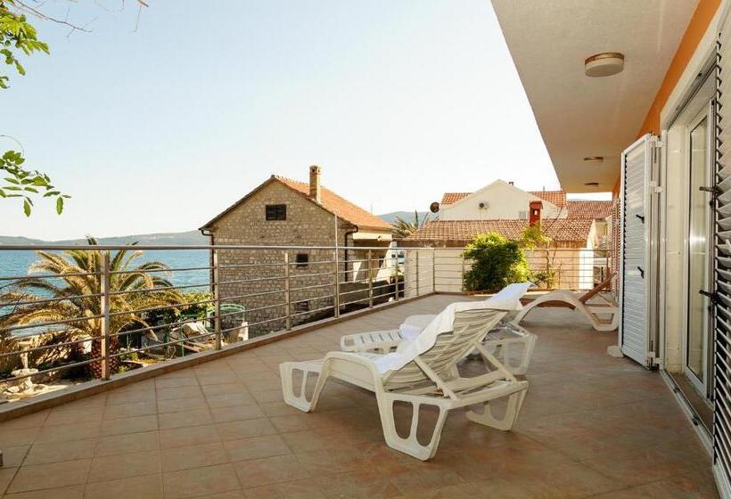 آپارتمان لوکس 1 خوابه, Apart Hotel Apple Cat Montenegro Ko Bijela