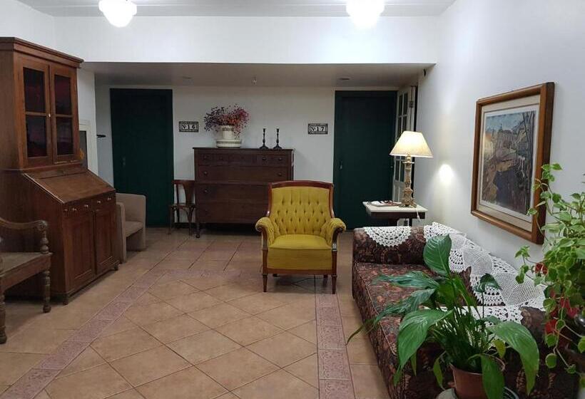 스탠다드 트리플 룸, Casa Do Manequinho Hotel E Restaurante