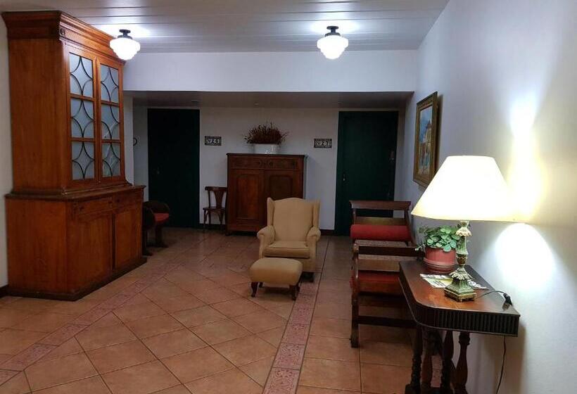 클래식 4인 룸, Casa Do Manequinho Hotel E Restaurante