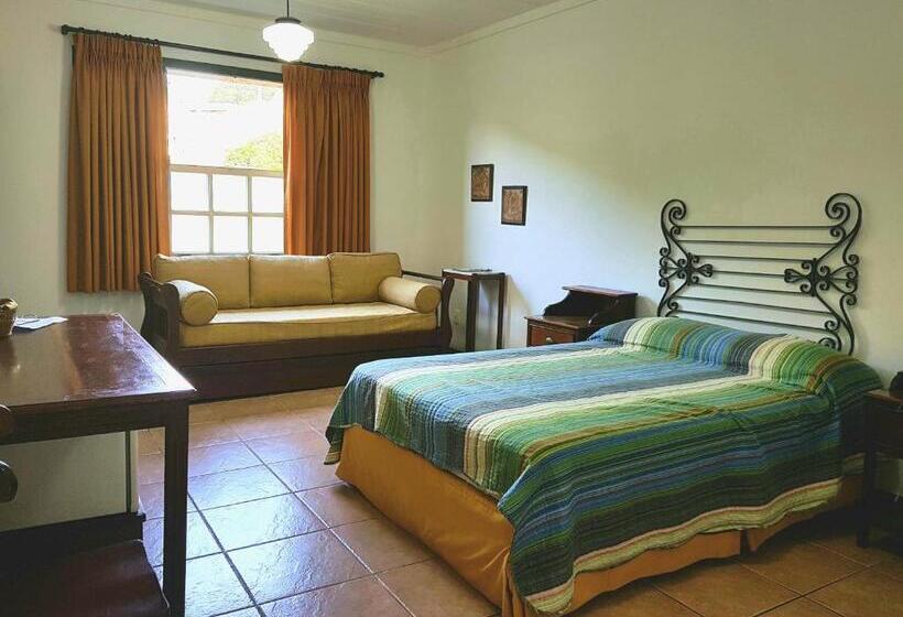 클래식 4인 룸, Casa Do Manequinho Hotel E Restaurante