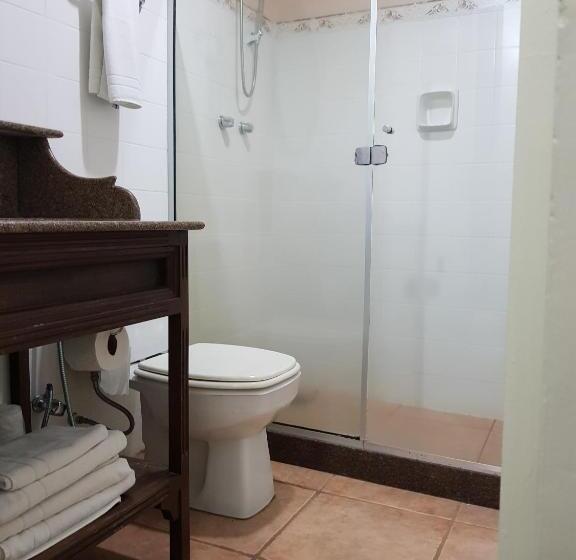 컴포트 트리플 룸, Casa Do Manequinho Hotel E Restaurante