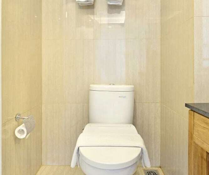 이그제큐티브 룸, Famvida Hotel Lubuklinggau