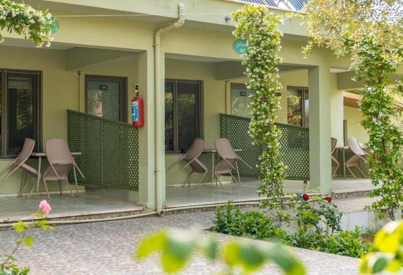 ファミリールーム, Kayalar Blue Beach