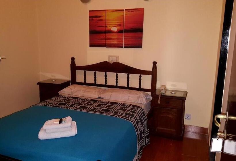 スタンダードシングルルーム, Paris