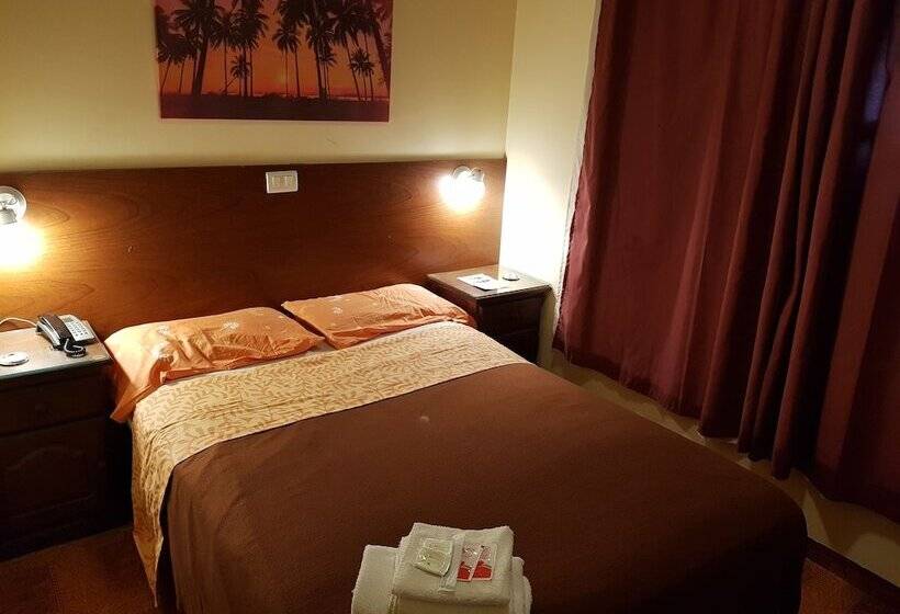 スタンダードシングルルーム, Paris