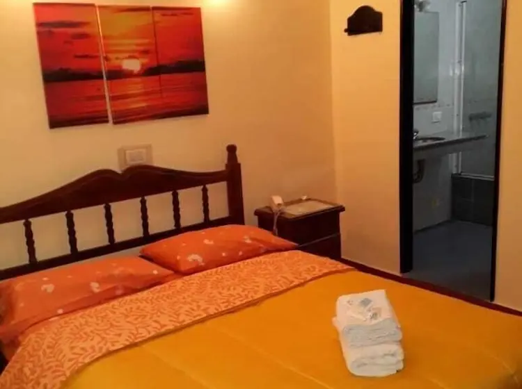 Standard-huone, Paris
